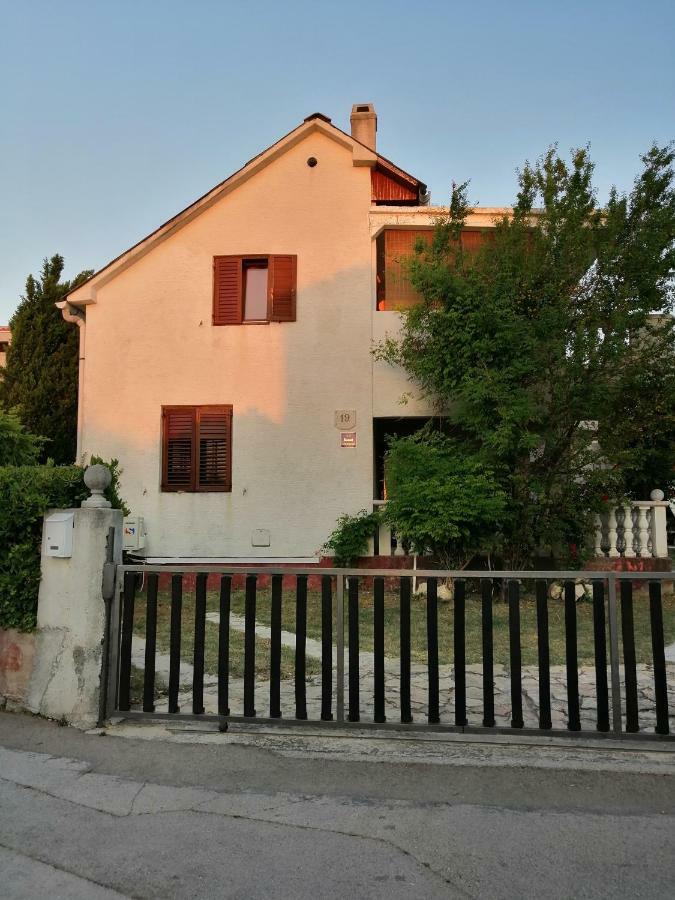 Apartmani Petra Vrsi Exterior foto
